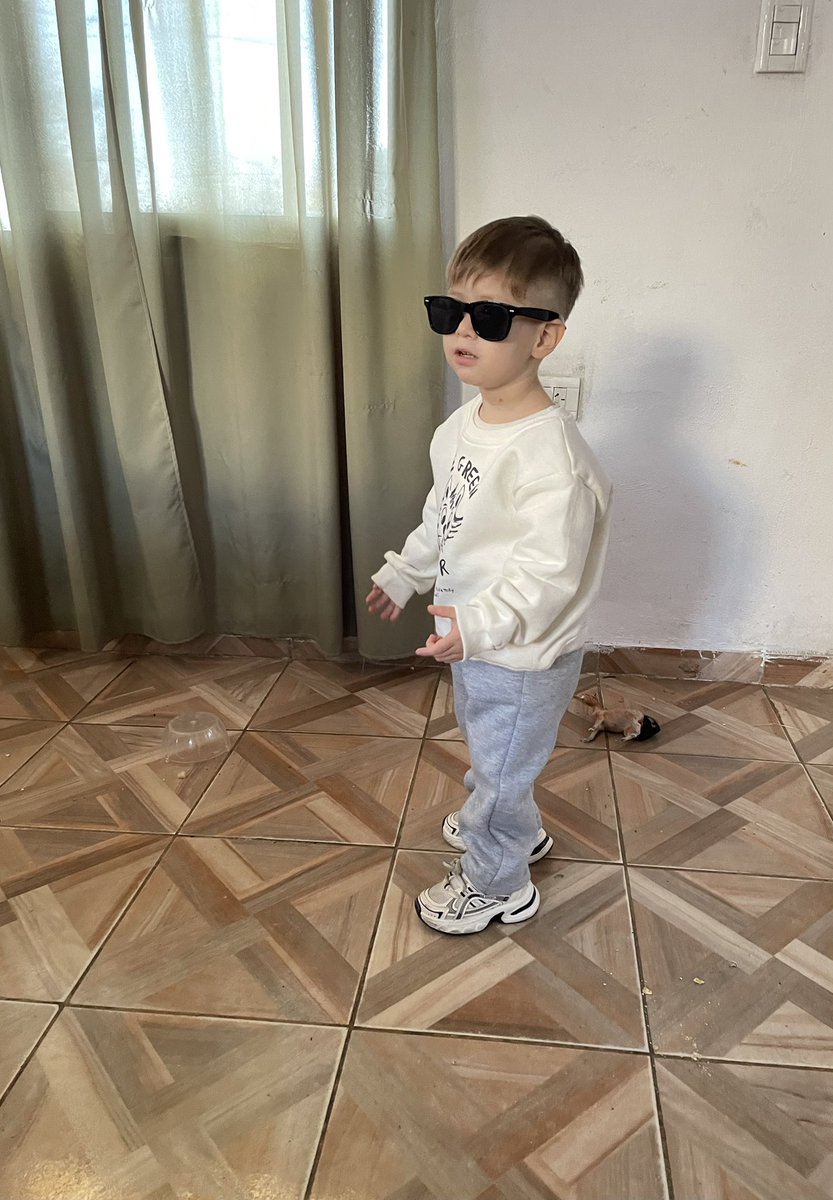 alegreb_'s tweet photo. lo rrrre amo https://t.co/6iP0QUm3Bi
