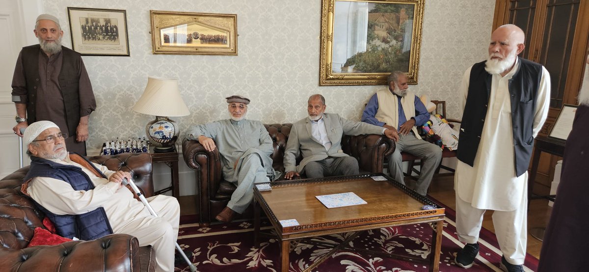 Abdullah Rehman MBE (@abdullah7866) on Twitter photo A wonderful day with our <a href="/bahutrustuk/">Bahu Trust</a> elders at the Council House, congratulating Cllr Zafar Iqbal on becoming <a href="/BrumLordMayor/">Lord Mayor of Birmingham</a>. They enjoyed an insightful tour of the chambers and were honoured to meet such a humble, inspiring leader. Congratulations from everyone at Bahu Trust. A wonderful day with our <a href="/bahutrustuk/">Bahu Trust</a> elders at the Council House, congratulating Cllr Zafar Iqbal on becoming <a href="/BrumLordMayor/">Lord Mayor of Birmingham</a>. They enjoyed an insightful tour of the chambers and were honoured to meet such a humble, inspiring leader. Congratulations from everyone at Bahu Trust.