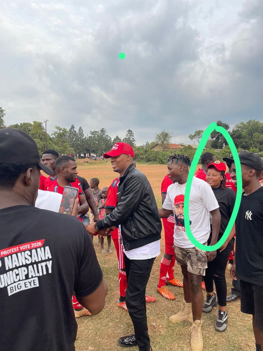 𝐌𝐑. 𝐉𝐎𝐑𝐃𝐀𝐍 (@mrjordanposts) on Twitter photo Olivia Lutaaya was supposed to be the keynote speaker at the NUP 2025 Diaspora Convention in Boston. However, Bobi Wine intervened, redirecting her to attend a football match in Nansana organized by <a href="/BigEyeStarBoss/">Big Eye</a> 😂😂😂😂
<a href="/hillarytaylorvi/">justice hunter 🇺🇬🇺🇸</a> <a href="/uk_nup/">UK Official People Power - NUP</a> <a href="/NUP_Ug/">National Unity Platform</a> Olivia Lutaaya was supposed to be the keynote speaker at the NUP 2025 Diaspora Convention in Boston. However, Bobi Wine intervened, redirecting her to attend a football match in Nansana organized by <a href="/BigEyeStarBoss/">Big Eye</a> 😂😂😂😂
<a href="/hillarytaylorvi/">justice hunter 🇺🇬🇺🇸</a> <a href="/uk_nup/">UK Official People Power - NUP</a> <a href="/NUP_Ug/">National Unity Platform</a>