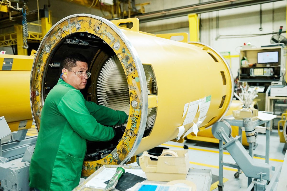 #Tamaulipas Crece 9.8% actividad industrial de Tamaulipas
-Secretaria Ninfa Cantú Deándar destaca avance positivo de la economía en general impulsada por sectores estratégicos del estado laprensa.mx/notas.asp?id=7…