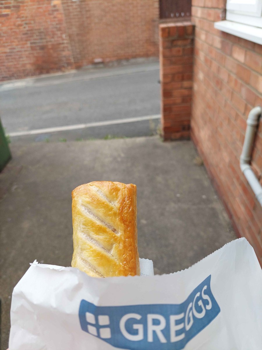 Raindrops piddling down from a grey sky, a sausage roll... Yep. Feels good to be home.
