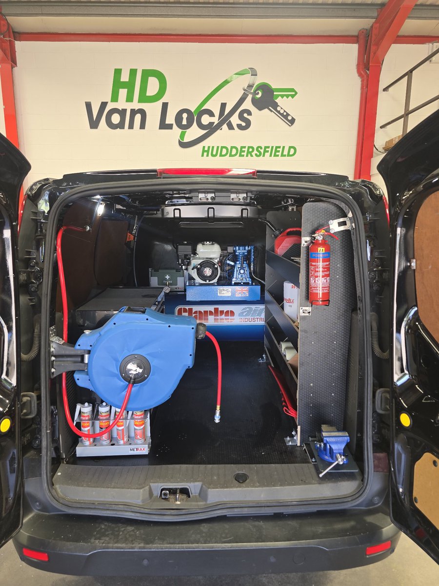 HD Van Locks tweet media