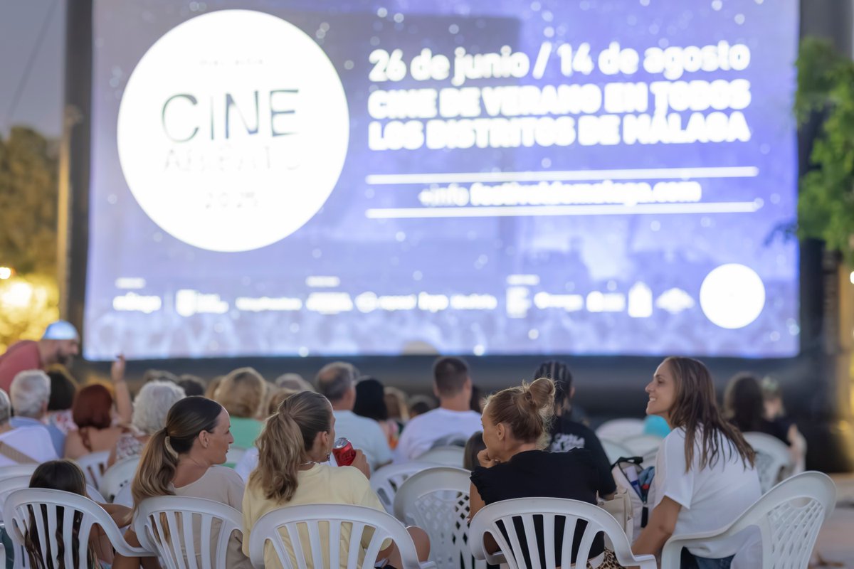 📽️🌙🏖️ ¡Última semana de #CineAbierto de esta temporada! Hasta el 14 de agosto, seguimos con sesiones en todos los distritos y una programación para todos los públicos.

➕ Consulta horarios y películas en festivaldemalaga.com/cineabierto/