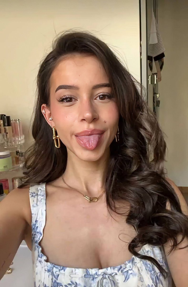 user89764580631's tweet photo. come ambush me if you want your tiny cock to be milked and humiliated by a real alpha daddy 

#wankbattle weaknesses 🤭:
Emma Brooks
Charli D’amelio
Lea elui
Olivia Ponton
Eva Cudmore 
Sophia diamond 
Brooke Monk 
Anna Shumate

kinks:
cuck
hypno
blackmail
irls
cheating https://t.co/xVQ4qxSEmk