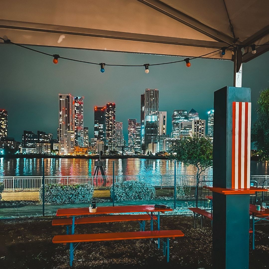 keystructures's tweet photo. A recent job we did for the London Craft Beer Festival using a 6m structure on our prized level floor. To see what we can do for you, just drop us a line. T. 0208 944 9633. https://t.co/sn9xDzeTUE