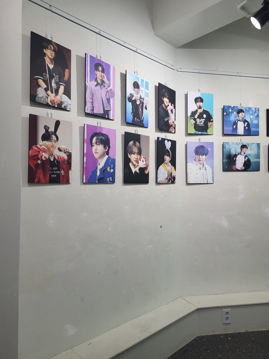 straygirl95's tweet photo. 알바하느라 늦게 와서 이벤트 다 끝났지만 구경 좀 할 수 있어서 좋아요 ~
다시 한번 짱비니 생축 생축 ~^^
#ULTRAboratory 
#울트라_창빈_연구완료 https://t.co/Y4GKFHJQa9