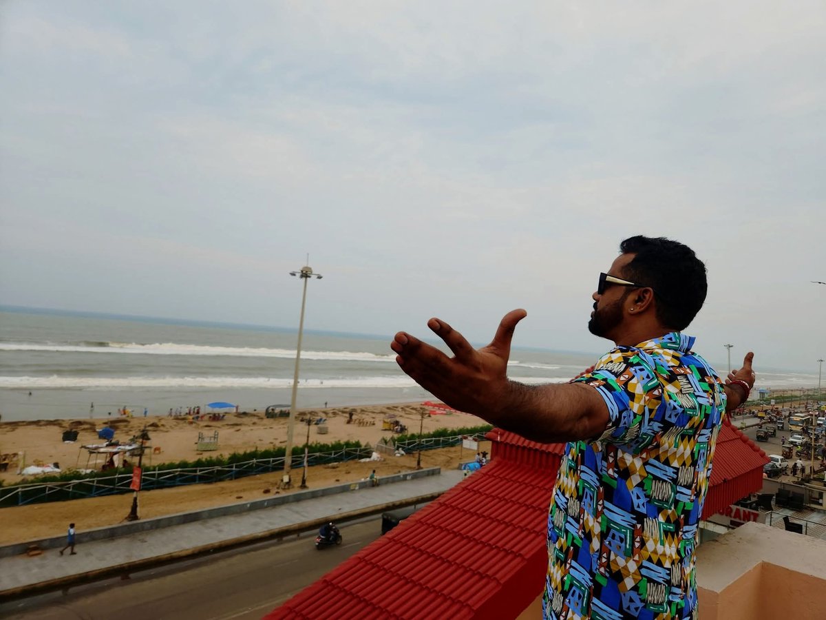 SomnathKarActor's tweet image. ❤️ 🫰❤️‍🩹😎✌️🥰✨️ 
#Somnath #SomnathKar #Somnathkaractor  #moonsoon #reelinstagram #love  #trending #trending #instagram #lovestory #loveyou   #summer #style #love #jeet30 #suryakar #viralreels #ootd #puri #southmovie #Odisha #Niladrihotelpuri