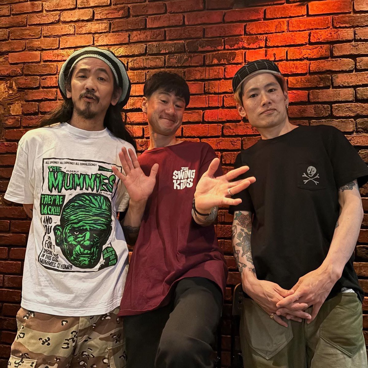 Live_zowazowa's tweet photo. ◼️◼️情報解禁！！！！◼️◼️

あのTHE SWING KIDSがRockabilly•Psychobillyの枠に止まらない名盤！" Before the Dawn "
の発売10thを記念したワンマンイベントを足利市で開催！

間違いなくTHE SWING KIDSの歴史に刻まれるライブになります、是非この歴史に参加して下さい！

【Celebrate the10thAnniversary of Before the Dawn】

足利LiveSpaceZOWA ZOWA
10月11日(土)
OPEN18:00   START19:00
前売¥3.000   当日¥3.500

［LIVE］
THE SWING KIDS

［GUEST］
DJ Tossy  (REVENGE!)
堀口チエ   (LEARNERS)
エルモア〜ズ

【チケット】
①入場チケット予約メール
beattrain69@yahoo.co.jp
メール予約時にお名前（本名フルネーム）、人数を明記ください

#theswingkids
#少年少女踊族
