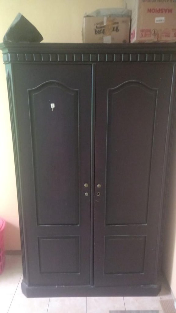 dinosrawrxz's tweet photo. Lemari Kayu Jati Asli – Kokoh &amp; Elegan!
Ukuran 150×100×180 cm, awet puluhan tahun, anti rayap.
Minat? DM sekarang sebelum kehabisan! https://t.co/qFgKWrC26E
