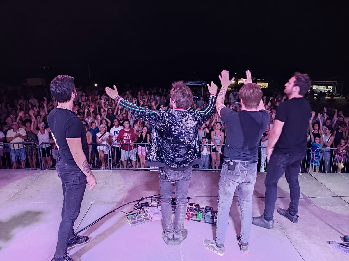 🇫🇷💥SAINT-PALAIS-SUR-MER PART 1💥🇫🇷
Vous avez été grandioses hier🔥
Une énergie de folie dans un cadre juste sublime, un bonheur de partager ces moments avec vous !!☀️♥️

📍Demain - Royan 🇫🇷 | 21h30

#saintpalaissurmer #revels #france #bonheur #rock #reaven #reavenmusic