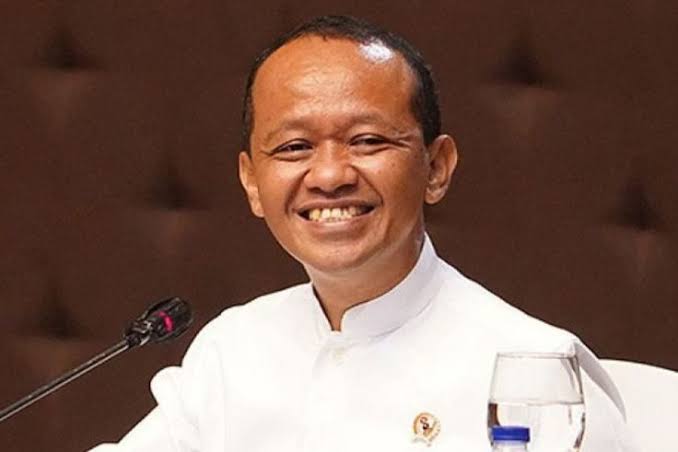 Anime 　　　　　　  Real life