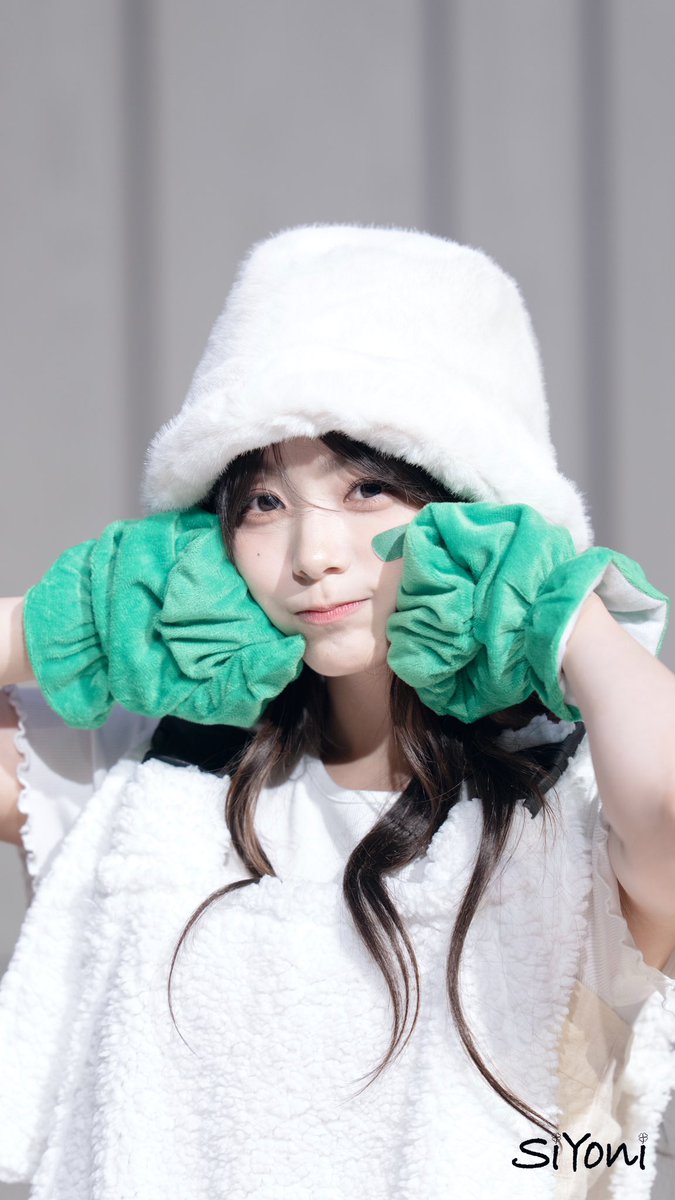 시요니 tweet media