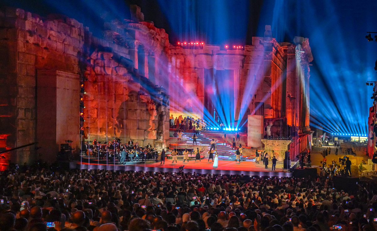 'حقبات' عرض رحباني يسدل ستار مهرجانات بعلبك

middle-east-online.com/%D8%AD%D9%82%D…