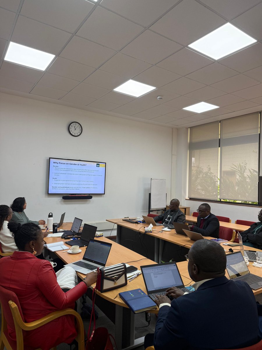 AFRACA/CIAT embedded internship programme (Aug 4-7) brought together representatives from AFC Kenya, Bank of Uganda, Kenya Women Microfinance Bank &amp; Co-op Bank of Kenya at @ILRI_CGIAR campus, Nairobi. Empowering agri-lenders with climate resilience tools!
#AFRACA #CIAT