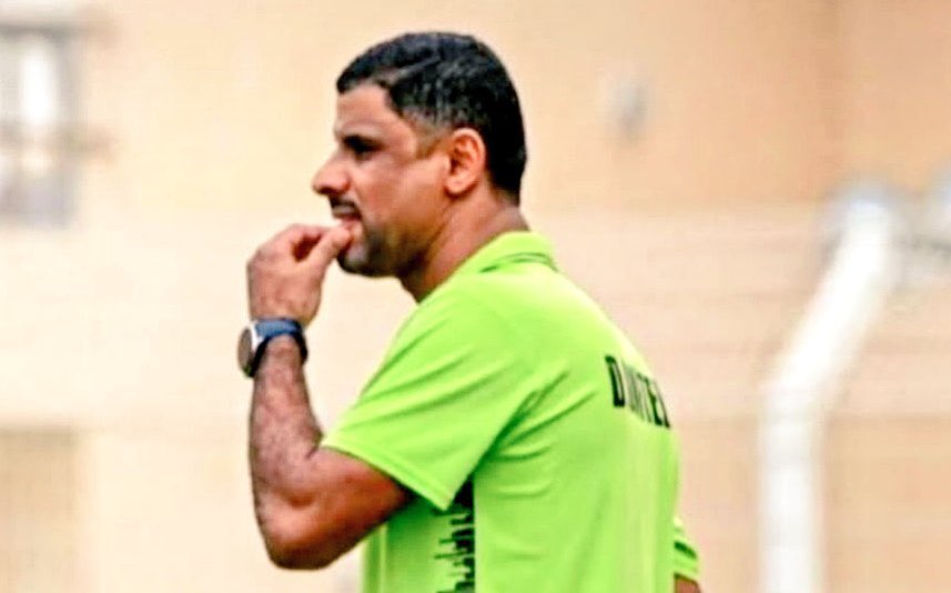 عامان من العطاء صنعها الكوتش طالب الغزالي وجهازه الفني، فكانت الثلاثية التاريخية في #دوري_الهواة #شجع_فريقك ثمرة جهد وإصرار.
“هنا يبدأ التاريخ… وهنا يستمر المجد.”💙