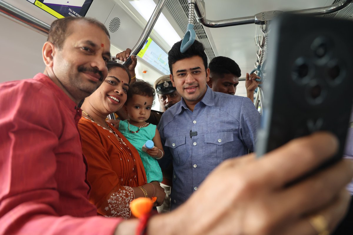 Tejasvi_Surya's tweet image. Housefull from First Day, First Show.

I joined thousands of commuters today on the Yellow Line’s very first day of commercial operations. The mood was electric - students, IT professionals, factory workers from Bommasandra, garment workers, and people from all walks of life were…