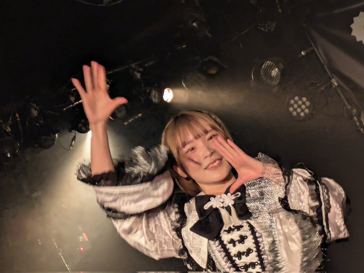 2025.7.20
仙台長町LIVE STUDIO RIPPLE
『今年もきたよ！もんのなつやすみ』

写判20枚中6枚 OK頂きました🥰
もんちゃん忙しい中ありがとう🩷

いよいよ明日！渋谷に集合！！

チケットは⬇
tiget.net/events/411819

#もんが可愛くてごめん
#もんちゃん最強サマー伝説4
#もんのライブ楽しかったもん