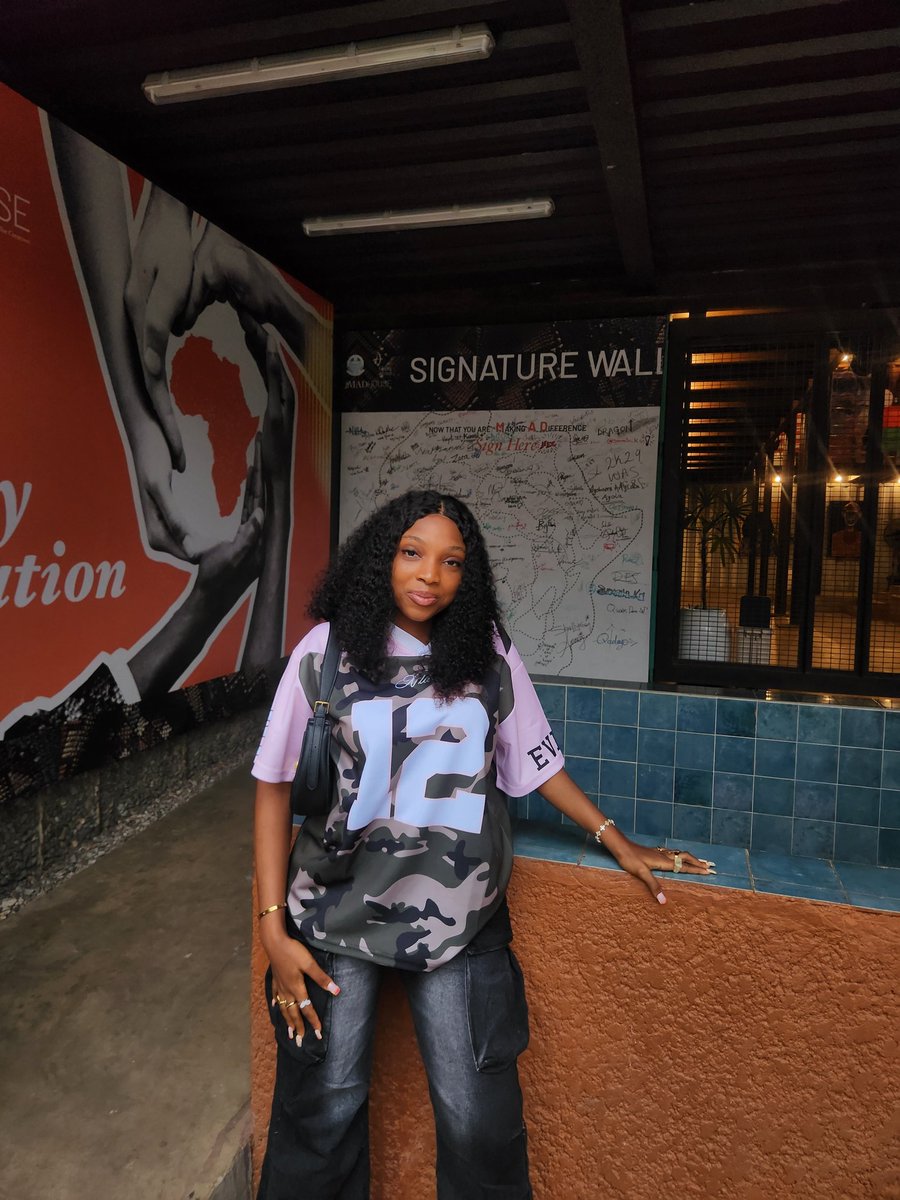 onyize_'s tweet photo. FYW- Day 3!
JERSEY DAY!💖

This was too hard! 
Has to be my favourite look!

#jersey #harddrip💥 #ligali #finalyearweek #viral #explore #ulssa https://t.co/vDEr1oObQH