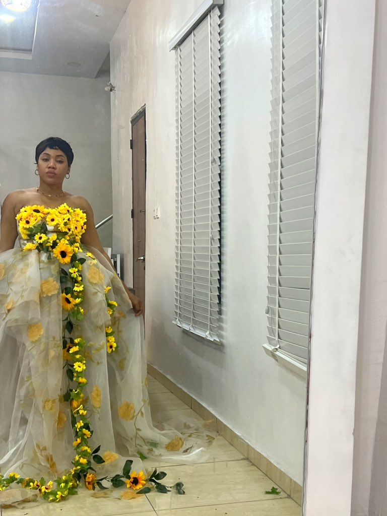Ugegbe ✨ (@marinatedturks) on Twitter photo I truly loved my birthday, i didn't go out of course 😂 but i was really really happy inside the house and spoilt.
My best birthday fr🥹.
My one and only fitting at 11pm , i wanted to do the shoot with my short hair but <a href="/nwaoluedo/">Adaugo (Olaedo) Nwanyibuife👠</a> BADDEST refused.
My dress is so gorg🥹❤️. I truly loved my birthday, i didn't go out of course 😂 but i was really really happy inside the house and spoilt.
My best birthday fr🥹.
My one and only fitting at 11pm , i wanted to do the shoot with my short hair but <a href="/nwaoluedo/">Adaugo (Olaedo) Nwanyibuife👠</a> BADDEST refused.
My dress is so gorg🥹❤️.