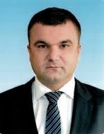KrahSNSa's tweet photo. Srđan Kružević lapio ladno 50 miliona evra.
"Narodni poslanik", zavrsio srednju skolu sa 23 godine
Direktor „Voda Vojvodine“

Ovakvig ima na hiljade po Vojvodini.
A onda dizu 3 prsta i farbaju zidove zgrada.

Malo je dozivotna robija.... https://t.co/NFJqlEk3Fy