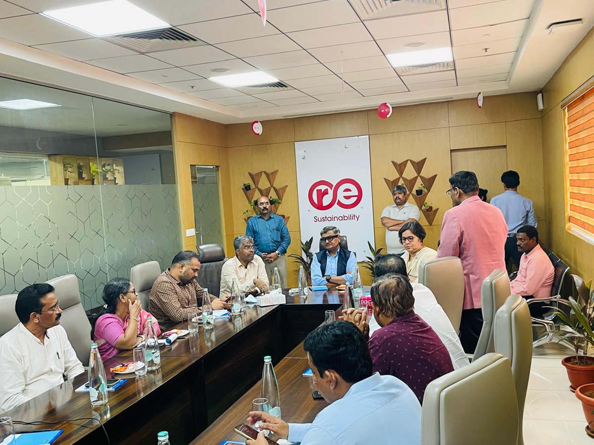 From Waste to Power: MoHUA Secretary Visits Jawaharnagar to Explore Clean Energy Solutions!!!

♻️ Sri Srinivas Kathikatala IAS (Secretary, MoHUA), Smt T.K. Sreedevi IAS (Secretary &amp; DMA, MA&amp;UD), Sri Ilambarthi IAS (Secretary, MA&amp;UD),  Sri R.V. Karnan IAS (Commissioner, GHMC) &amp;