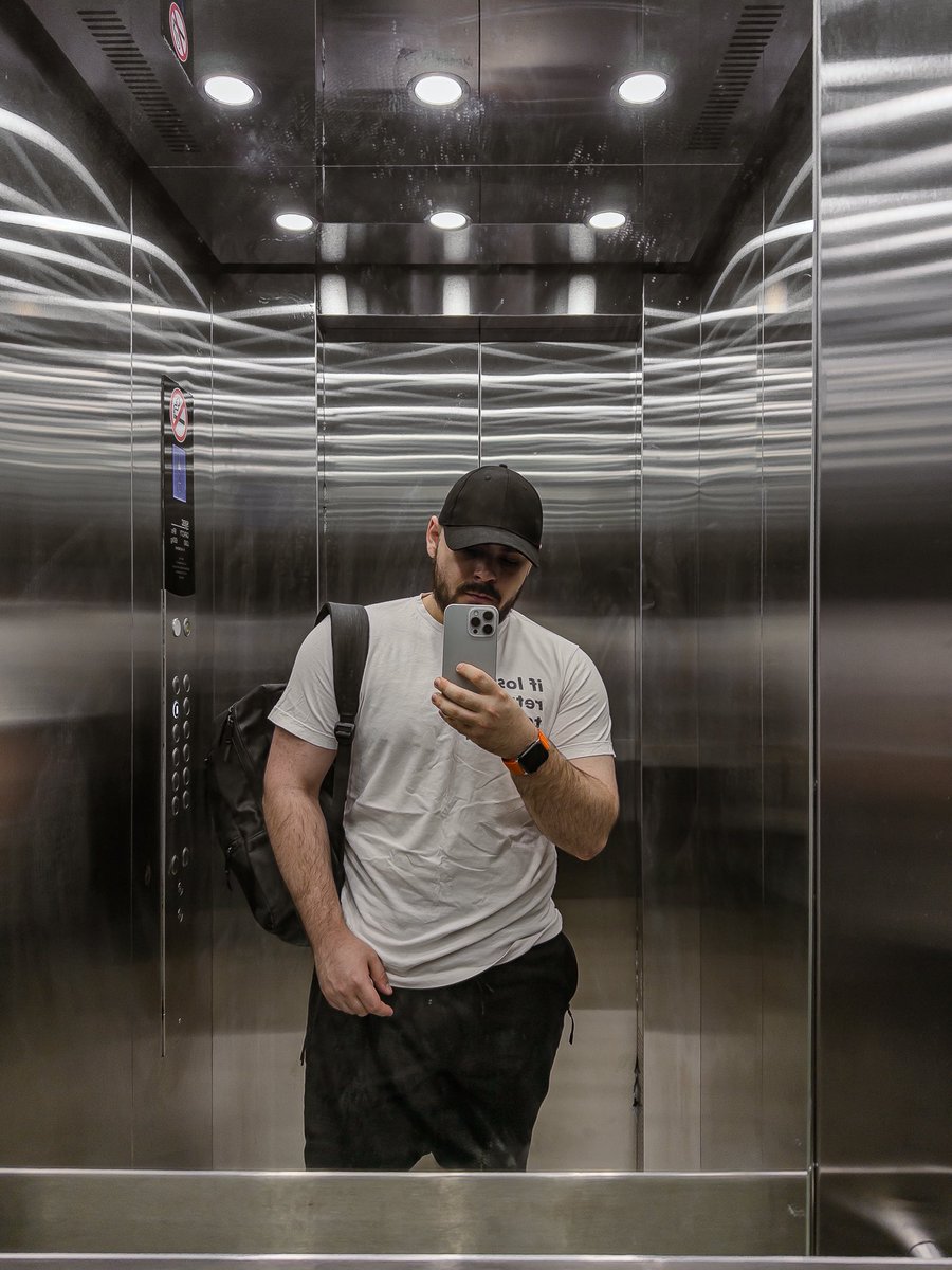 sozydozy's tweet photo. Похудел, купил лабубу Стича, начал делать фурри порно.

А как у вас лето проходит? https://t.co/vobXZJqzb7