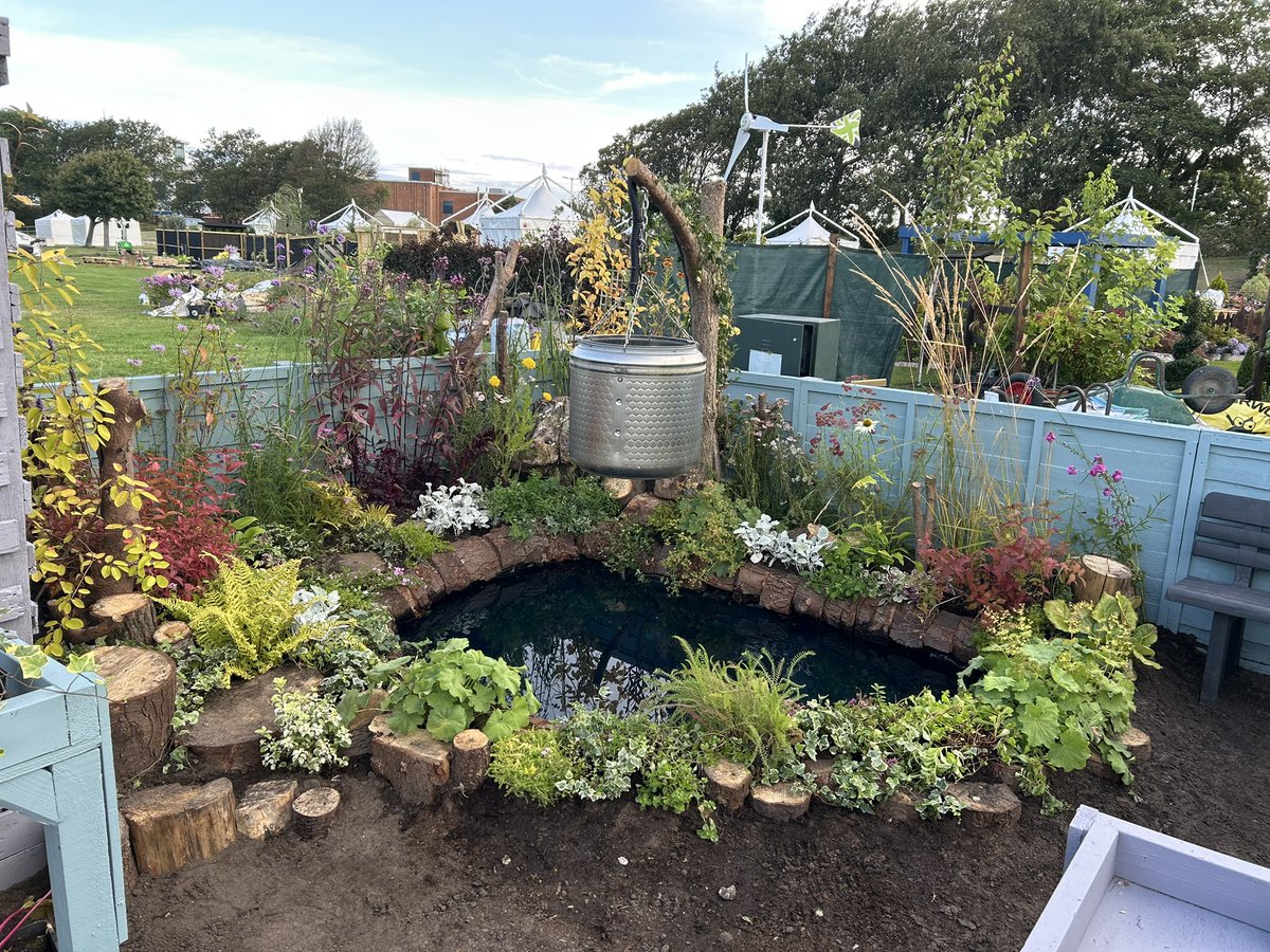 Practical Hortskills L1/2 learners helping out at Southport NHS charity show garden this week <a href="/OldhamCollege/">Oldham College</a>