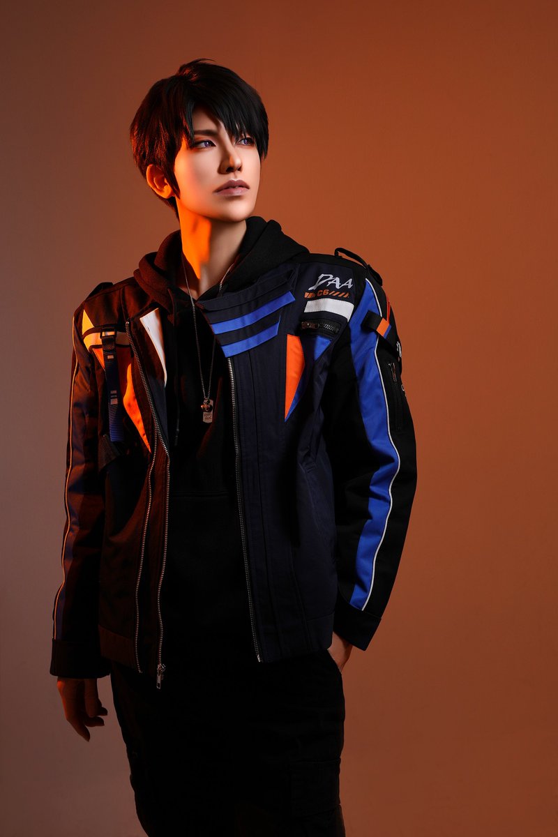 KRHRAKR's tweet photo. 🌇

#Caleb 
#恋と深空 #恋と深空二次創作   
200日記念に🪄
実装前の撮影で、とにかく夕日の男だと思ってた…
エンジュありがとう…

cos/マヒル https://t.co/H9UDWpGWqw