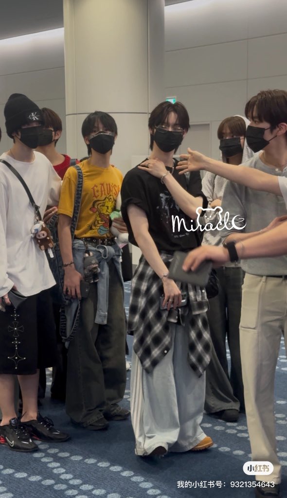 23%EB%8F%84%EC%BF%84%EC%9D%98%EB%B0%A4%EC%9D%84%EB%AC%BC%EB%93%A4