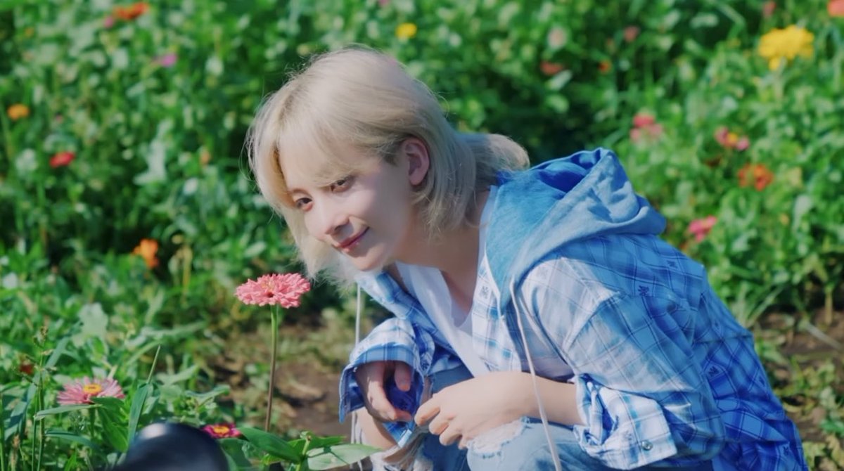 JEONGHAN GREW UP SO WELL 🥹😭