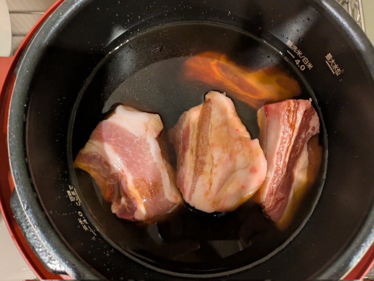 スペアリブとサラダ🐖
ごはんがわりのこんにゃくのお刺身🙌