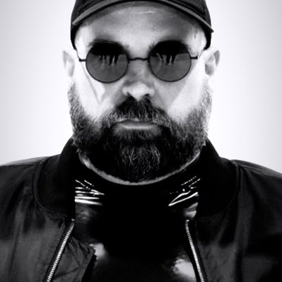 elputolatex's tweet image. #NuevaFotoDePerfil