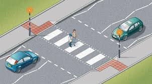 UsalamaB's tweet photo. 🔶 Unajua maana ya ishara hii?
Ishara ya alama ya kivuko cha watembea kwa miguu 🚸 inamaanisha lazima upunguze mwendo na kuwapa watembea kwa miguu nafasi ya kuvuka.
Kumbuka  barabara ni ya kila mtu.
#UsalamaBarabarani #ElimuKwaWote #HudumaKwaJamii" https://t.co/i0wrSgR1TE