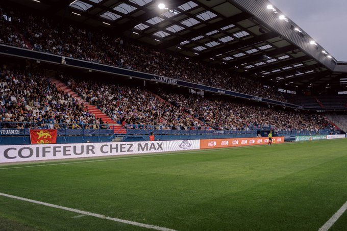 🔴 𝟏𝟏 𝟓𝟎𝟎 spectateurs ont assisté au match d’ouverture du National 1 entre le SM Caen et Aubagne Air Bel ! 🥵

À titre de comparaison, la plus forte affluence en Ligue 2 était celle de Montpellier, avec 𝟏𝟎 𝟖𝟗𝟓 spectateurs ! 🤯