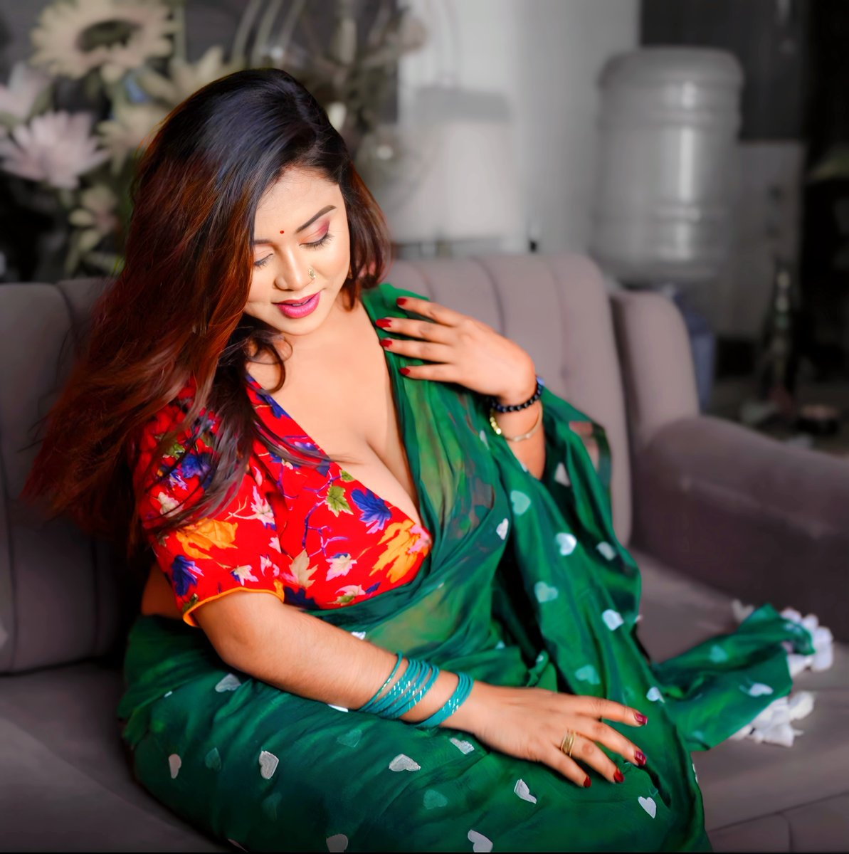 ishanilive's tweet photo. #curvywomen #curvyfasion #curvygirl #curvyindian
@dilsesaree https://t.co/ra9LPfv7qr