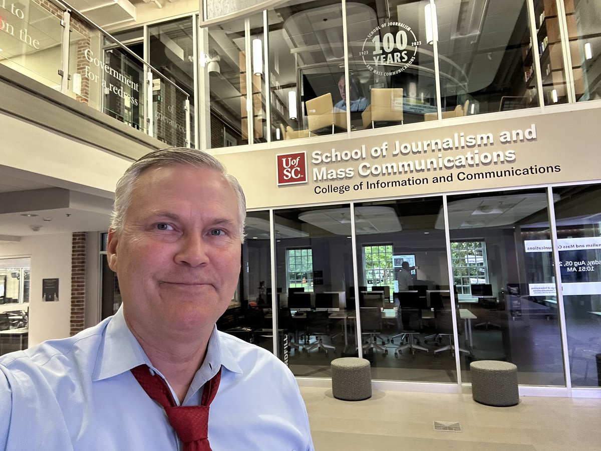 chalsne's tweet photo. I’m still wandering around with a campus map, but ready to start teaching &amp; mentoring students @UofSC_SJMC next week. We’re going to have a lot of fun. https://t.co/suhzI3uQlC