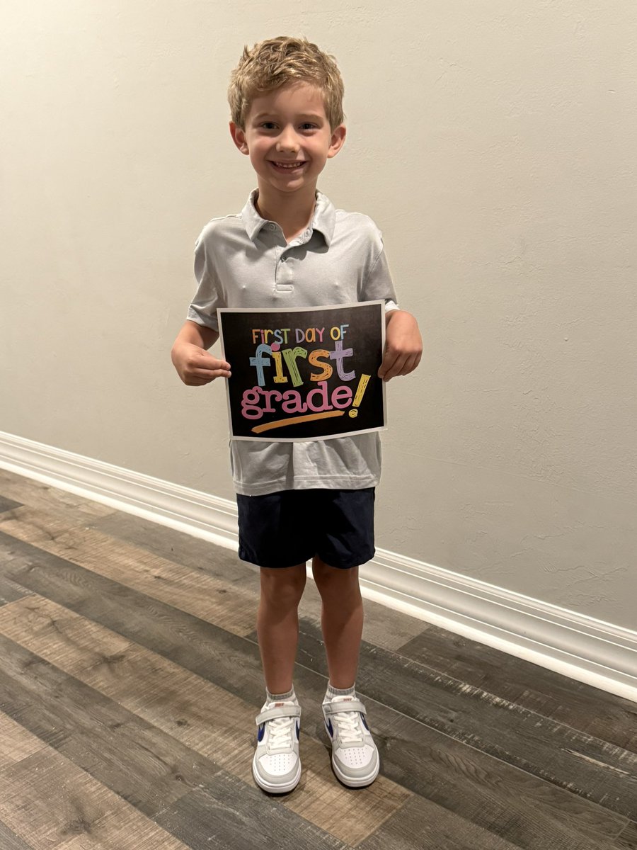 First day of school!! 9th and 1st!! <a href="/BarronCollier/">Barron Collier</a> <a href="/pmepelicans/">Pelican Marsh</a> <a href="/collierschools/">Collier County Public Schools</a>