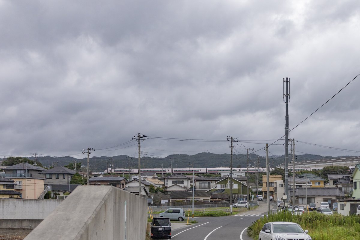 ooseno7100's tweet image. E657系　茨城県日立市　会瀬港より
付けていたレンズが35㎜、
それでもとりあえず撮って、現像時に拡大しました。