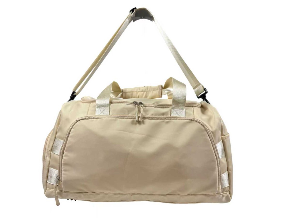 Yoshion_Camy's tweet image. 🌐 yoshionbags.com
290D Twill Polyester: tough stuff
Side pockets for“extras”
Detachable strap, carry your way
Trolley sleeve for easy roll
Bottom pads keep it clean and steady

#duffelbag #travelbag #sportsbag #wholesalebags #bulkorder