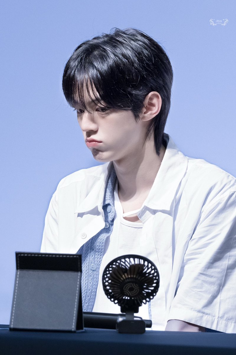 rolfboy0130's tweet photo. 250811

외모체크..

#DOHOON #도훈
#TWS #투어스 https://t.co/qD3rKL2ww0
