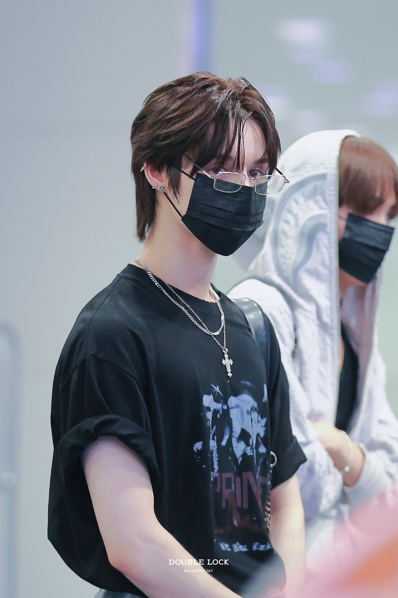 DOUBLE LOCK tweet media