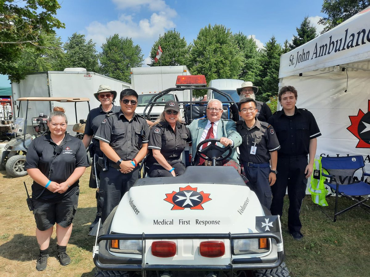 On 9th August the Lord Lyon as Chieftain visited various participants at the Fergus Games including the St John Canada First Responder. He thanked the volunteers for their work.