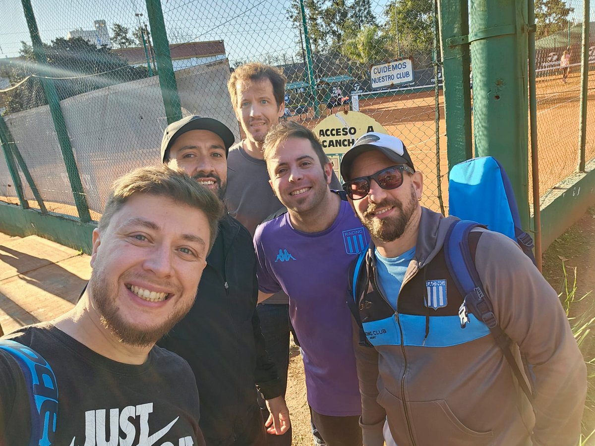 TenisRacingClub's tweet photo. 🎾 Interclubes – Racing Tenis 💙🤍
Resultados del finde 👇

📅 Sábado 09/08
+25 2da ➡️ Racing 1 – 2 CU
📅 Domingo 10/08
Mixto (Semi Final) ➡️ Racing 1 – 2 Independiente
+55 4ta ➡️ Racing 3 – 0 Sitas
+35 2da ➡️ Racing 2 – 1 Florida
+35 4ta ➡️ Racing 1 – 2 San Fernando
💪 https://t.co/cfd2AqvyqJ