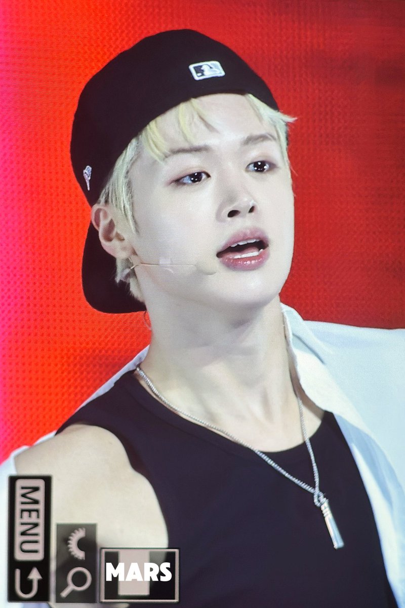 xiang in a hat hits different 😍

#MAJINGXIANG #마징시앙 #马靖翔 #CYE #CloseYourEyes