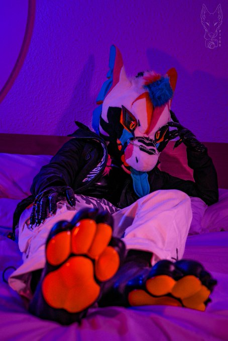 Rikou Pitou NSFW - 📸 Set 143 Arson 💙 Latex gear ready to shine ✨️ His claws going to scratch you hard 😈 Full set on ØF Photo of @Ecstazizi https://t.co/IAlcMxKivU