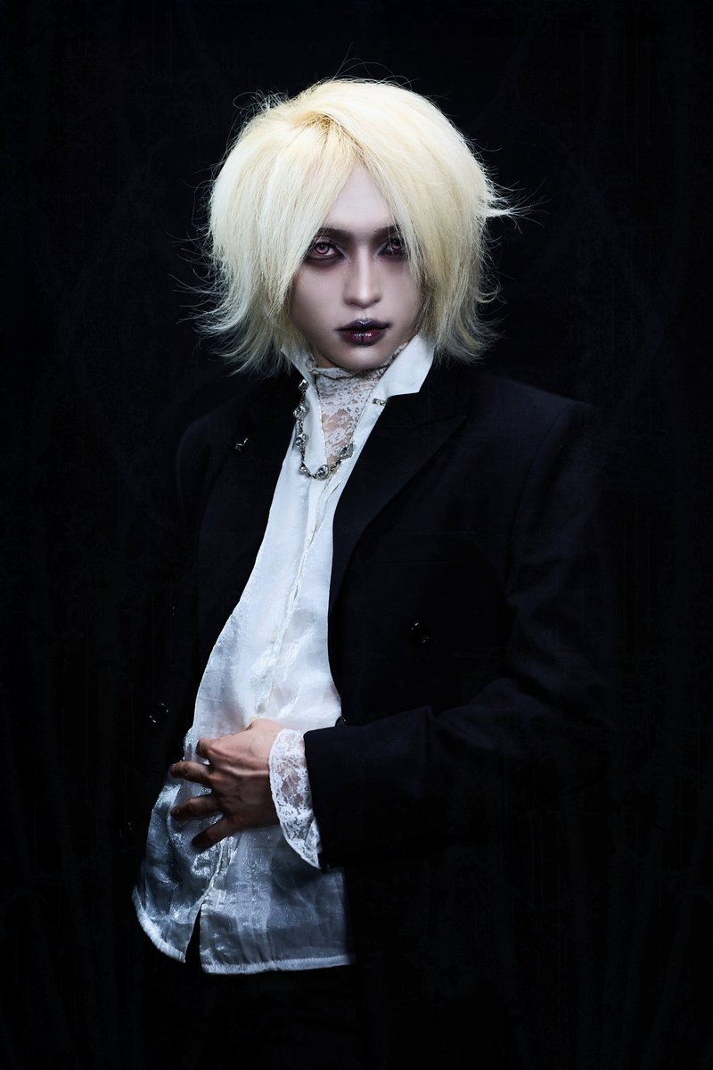 MadmansEsprit's tweet photo. Madmans Esprit

Juho - Guitar
Somyul - Guitar
Geon - Bass
Limu - Drums

-
<Coming soon>

•Aug 15 - [ WALPURGISNACHT ] Madmans Esprit X Remnants of the Fallen
•Aug ?? - [?? ?? ??? ?? + ??] https://t.co/T4JnuGgBSF