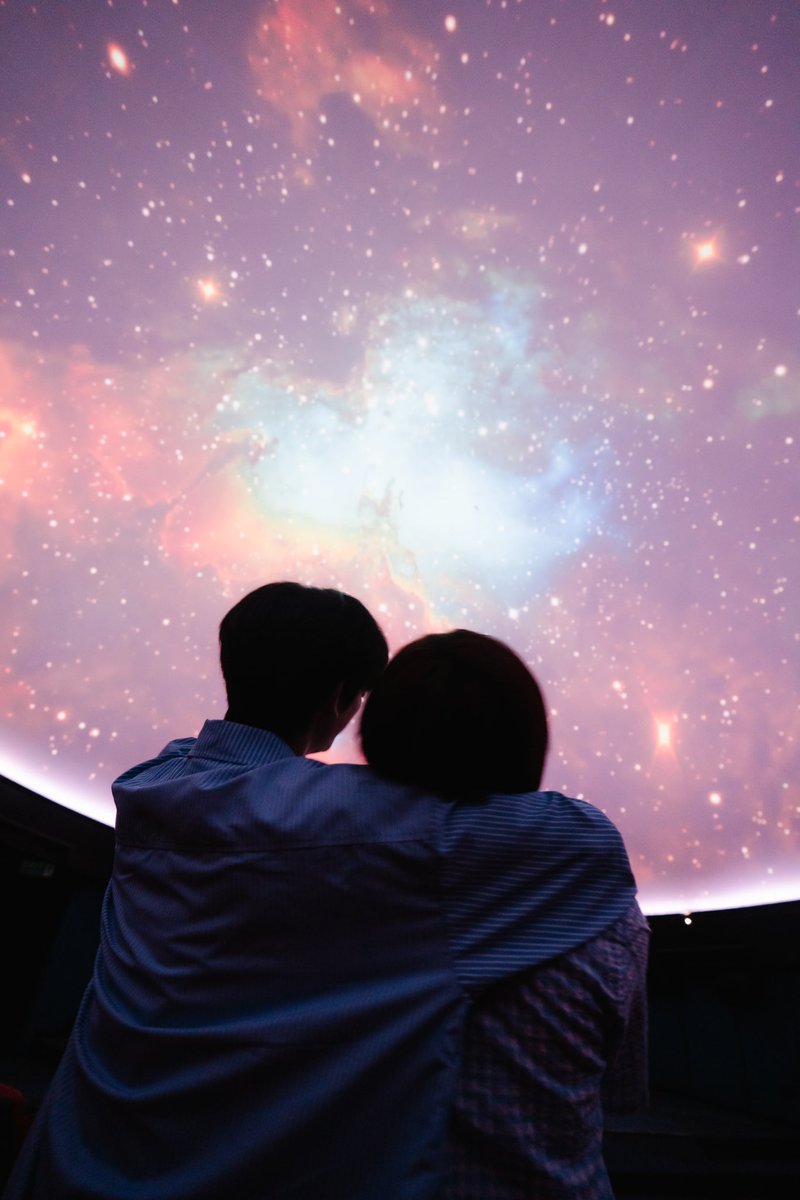 SansiriPLC's tweet image. จักรวาลมีกี่หมื่นฟ้าไม่รู้ แต่คู่ที่ฮักกันใต้ฟ้านี้ 🌌 เจอได้ที่ทริปขอนแก่นเท่านั้น ใครรู้คำตอบแล้ว Reply มาบอกกันนำเด้อจ้า💘

#แสนสิริถิ่นพี่หนูชอบ #LookAround #domunditv #Sansiri #Everydaylifeisgood #ทุกวันชีวิตดี