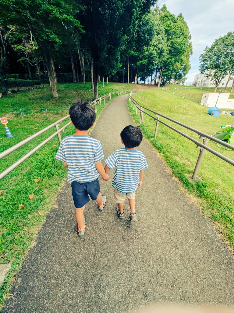 kotatf's tweet photo. 栃木の一万人プール、今日はめっちゃ空いてて快適だった！5時間休憩無しで遊んだから疲れました。 https://t.co/dw8igDZGwS