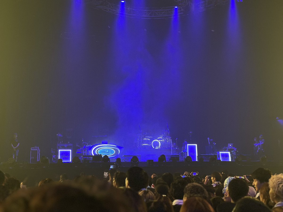 _rock_99's tweet photo. UVERworld、WANIMA
最前エリア入れてよかった🫰🏻

めちゃくちゃカッコ良くて
久しぶりの生音…やっぱりいい！！！
めちゃくちゃ喰らいました🤦‍♂️💥 https://t.co/2g5TIU1mw1