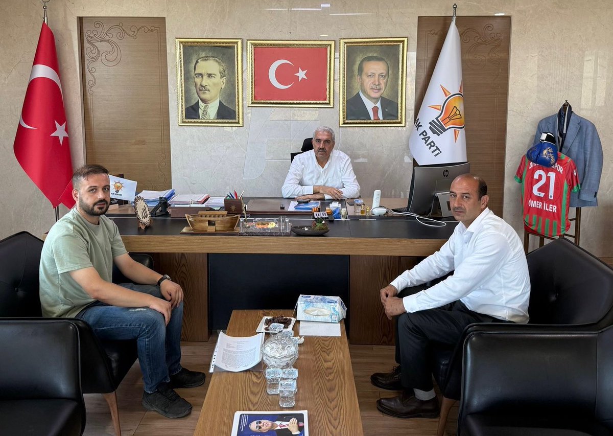 📍 AK Parti Diyarbakır İl Başkanlığı

Bizi ziyaret eden kıymetli vatandaşlarımıza teşekkür ederiz.
İstişare, ortak aklın ve birlik ruhunun en güçlü göstergesidir.

#AKParti #Diyarbakır #TürkiyeYüzyılı